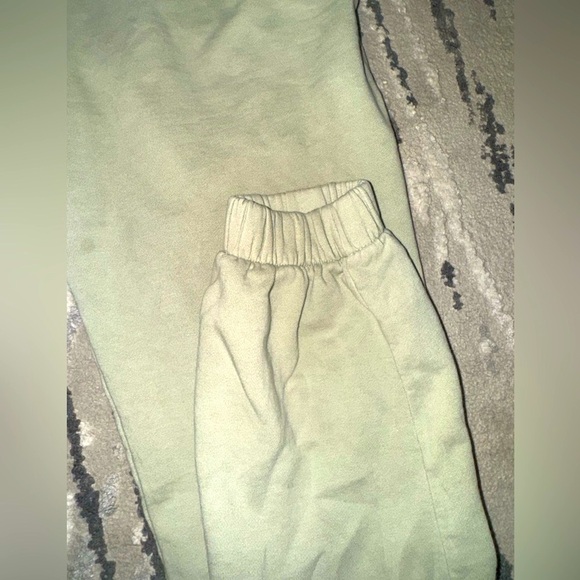 John Galt Sage Green Rosa Sweatpants O/S - Picture 8 of 16